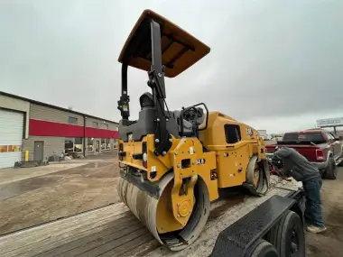 2022 Caterpillar CB4.0 for sale