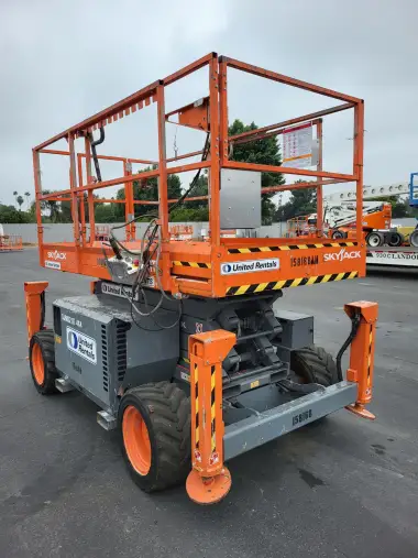 2015 Skyjack SJ6832RT-Rough-Terrain for sale