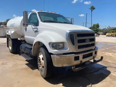 2005 Ford F650 for sale