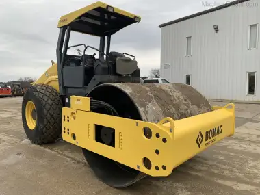 2014 Bomag BW211D-50 for sale