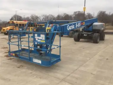 2017 Genie S85D4W for sale