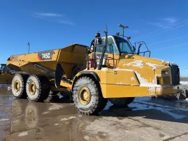 2015 Caterpillar 745C for sale