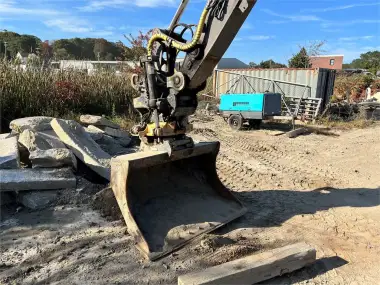 2005 Volvo EW180B for sale
