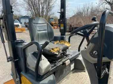 2015 Caterpillar CB24B for sale