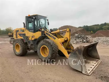 2015 Komatsu WA270-7 for sale