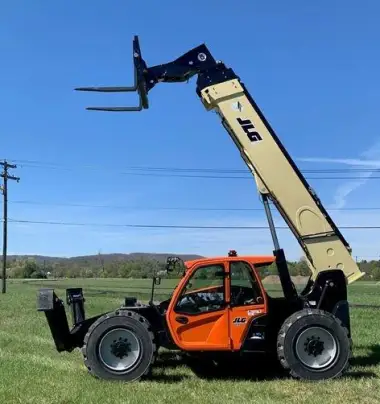 2022 JLG 1055 for sale