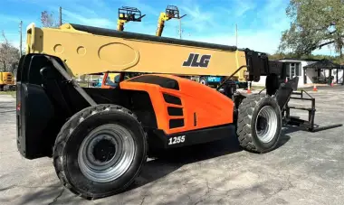 2015 JLG 1255 for sale