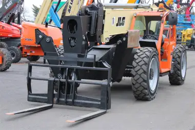 2017 JLG 1255 for sale