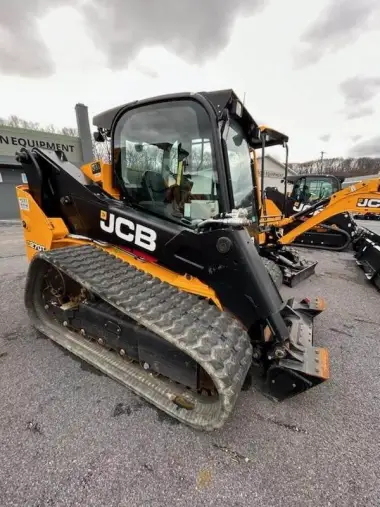 2022 JCB 270T for sale