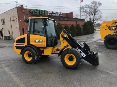 2022 JCB 407 for sale