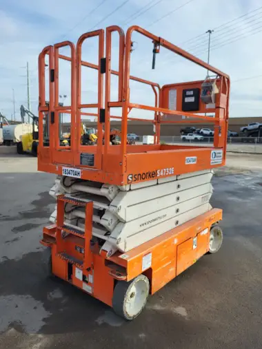 2017 Snorkel S4732E for sale