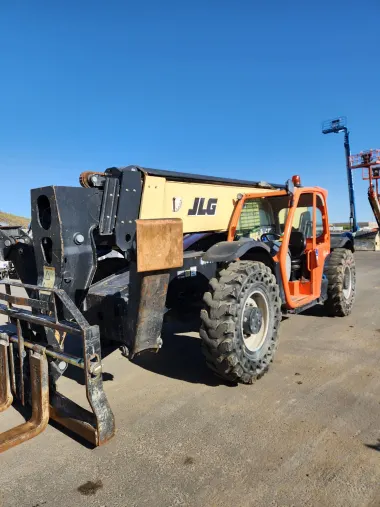 2016 JLG 1055 for sale