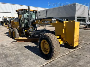 2018 John-Deere 772G for sale