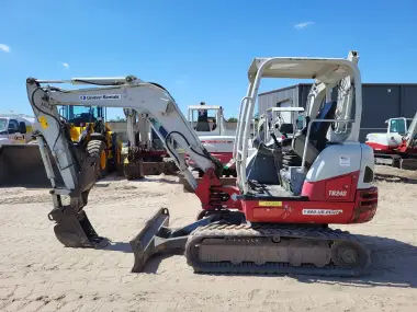 2017 Takeuchi TB240 for sale