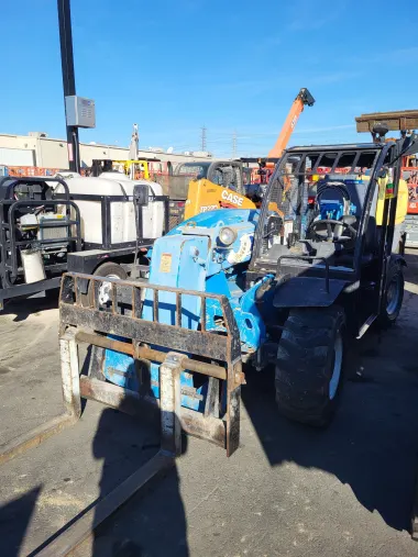 2017 Genie GTH-5519 for sale