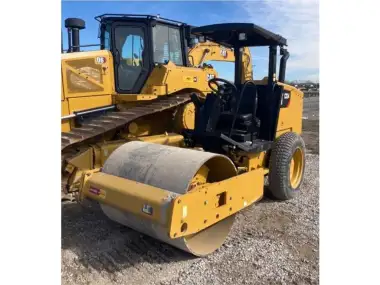 2018 Caterpillar CS34 for sale