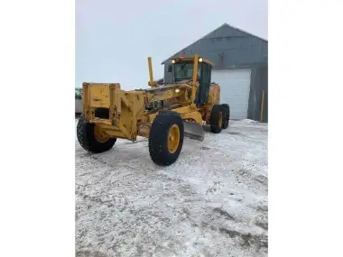 2004 John-Deere 770CH for sale