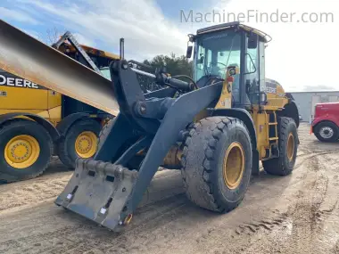 2019 John-Deere 624K for sale