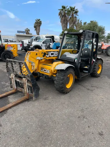 2016 JCB 525-60 for sale