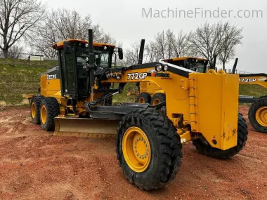 2020 John-Deere 772G for sale