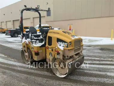 2015 Caterpillar CB34B for sale