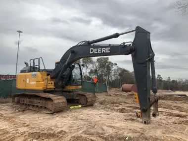 2017 John-Deere 210G-LC for sale