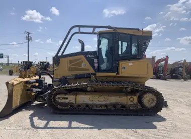 2022 DEERE 750L for sale