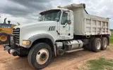 2015 Mack GU713 Granite 6x4