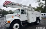 2001 International 4700