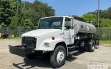 1999 Freightliner FL 70