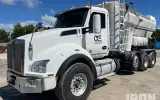2022 Kenworth T880