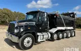 2017 Freightliner 114SD