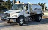 2018 Freightliner M2106