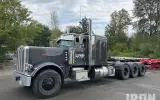 2024 Peterbilt 389
