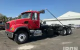 2006 Mack CV713