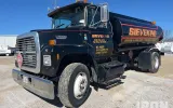 1995 Ford L8000