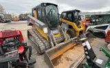 2021 John Deere 331G 