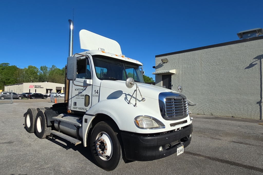 Used 2007 Freightliner Columbia 120 #A9653085 for sale
