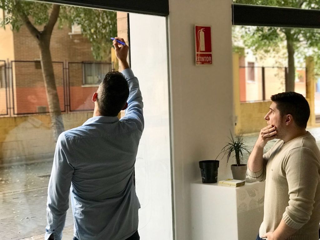 como saber si necesitas una agencia de comunicación y marketing