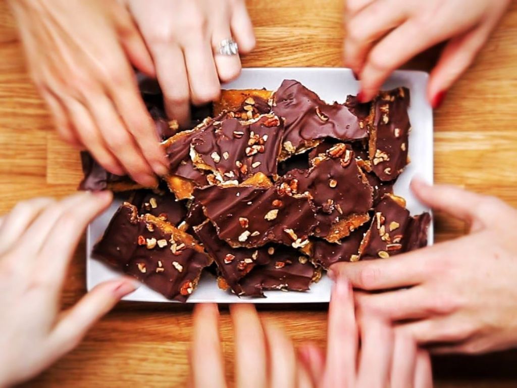 cracker-candy-as-made
