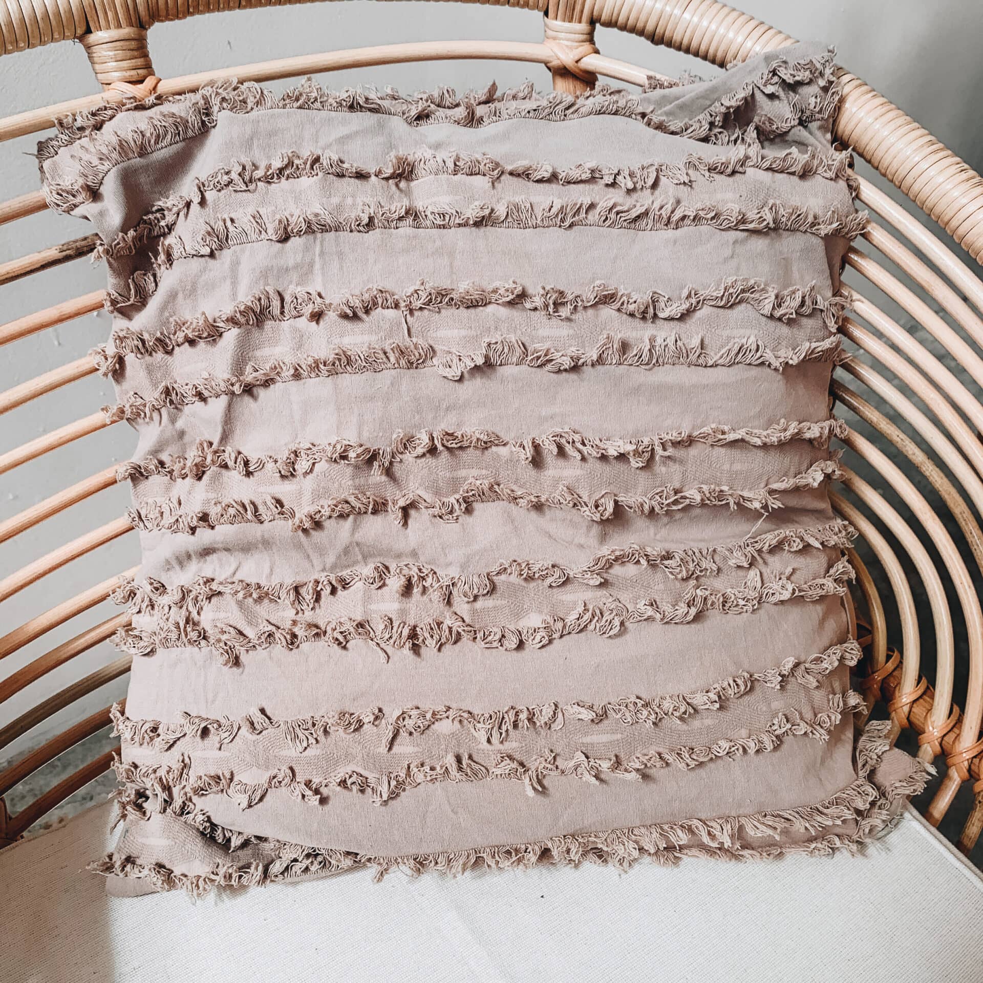 Pillow Cover Embroidery 07