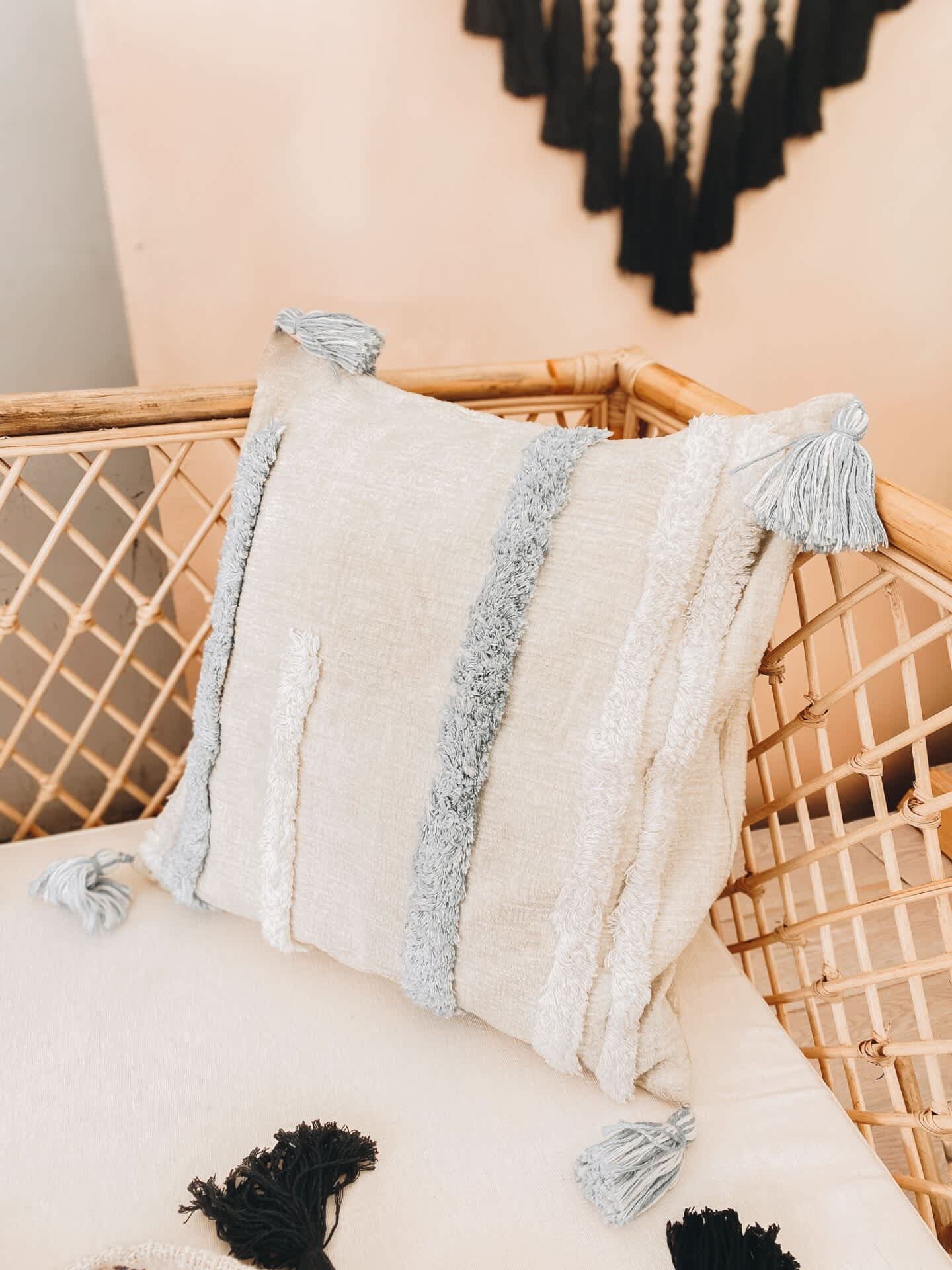 Pillow Cover Macrame 06