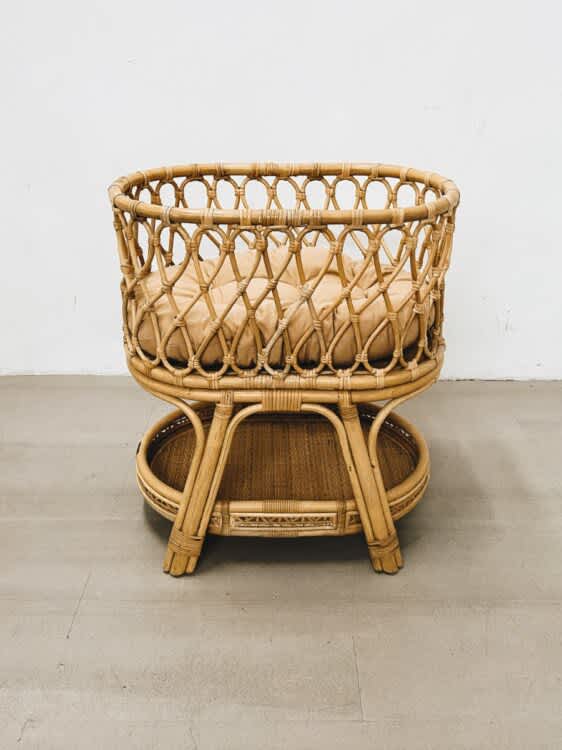 Halcy Rattan Doll Bassinet