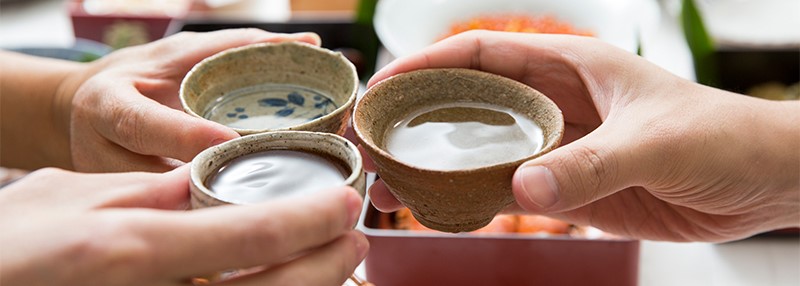Sake drinken