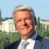 En profilbild av fastighetsmäklare Torsten Steding