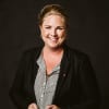En profilbild av fastighetsmäklare Anna Lundström