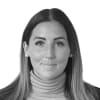En profilbild av fastighetsmäklare Daniella Karlsson