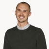 En profilbild av fastighetsmäklare Albin Nilsson