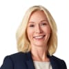 En profilbild av fastighetsmäklare Kajsa Hultman