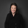En profilbild av fastighetsmäklare Jenny Dunér